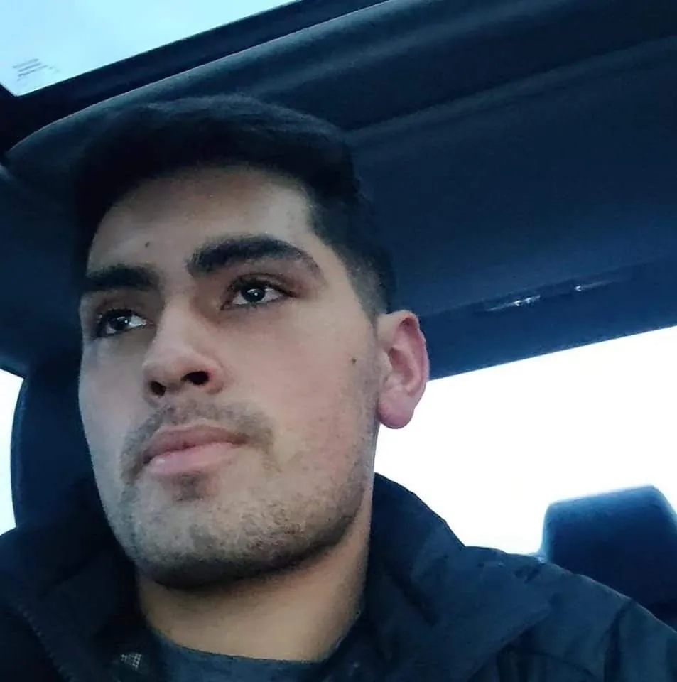 Jon Navarro headshot