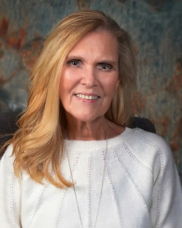 Sheri Campbell headshot
