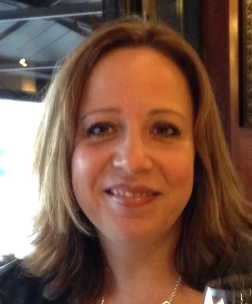 Tina Cobb headshot