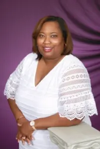 Foto de TIA RENEE Renee FARLEY