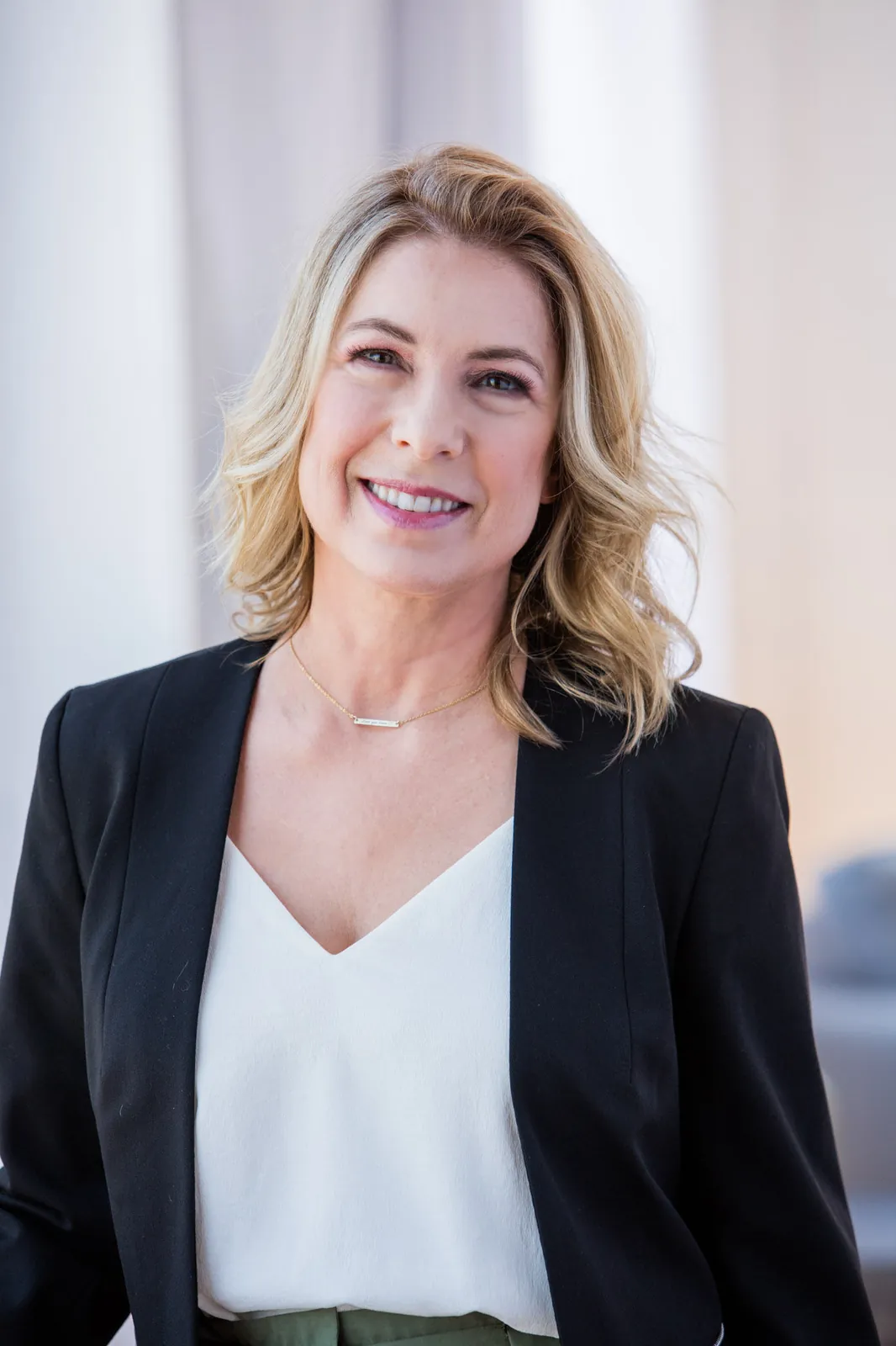 Veronica Farber headshot