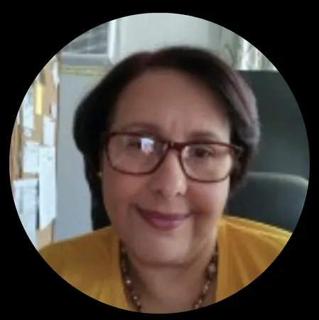 Maria Lourdes Ayesta headshot