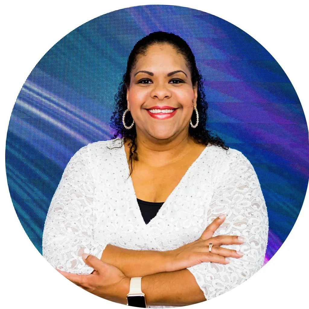 Nancy Vera headshot