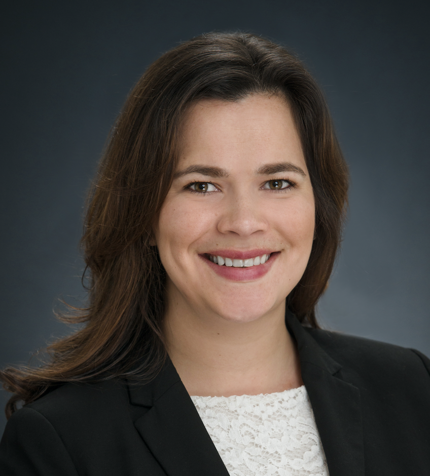 Caroline Murray headshot