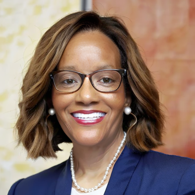 Foto de CARMINA TOLIVER-HUNTER
