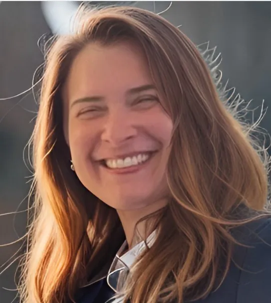 Rachel Rose headshot