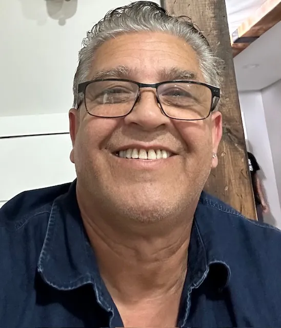 Raymond Ortiz headshot