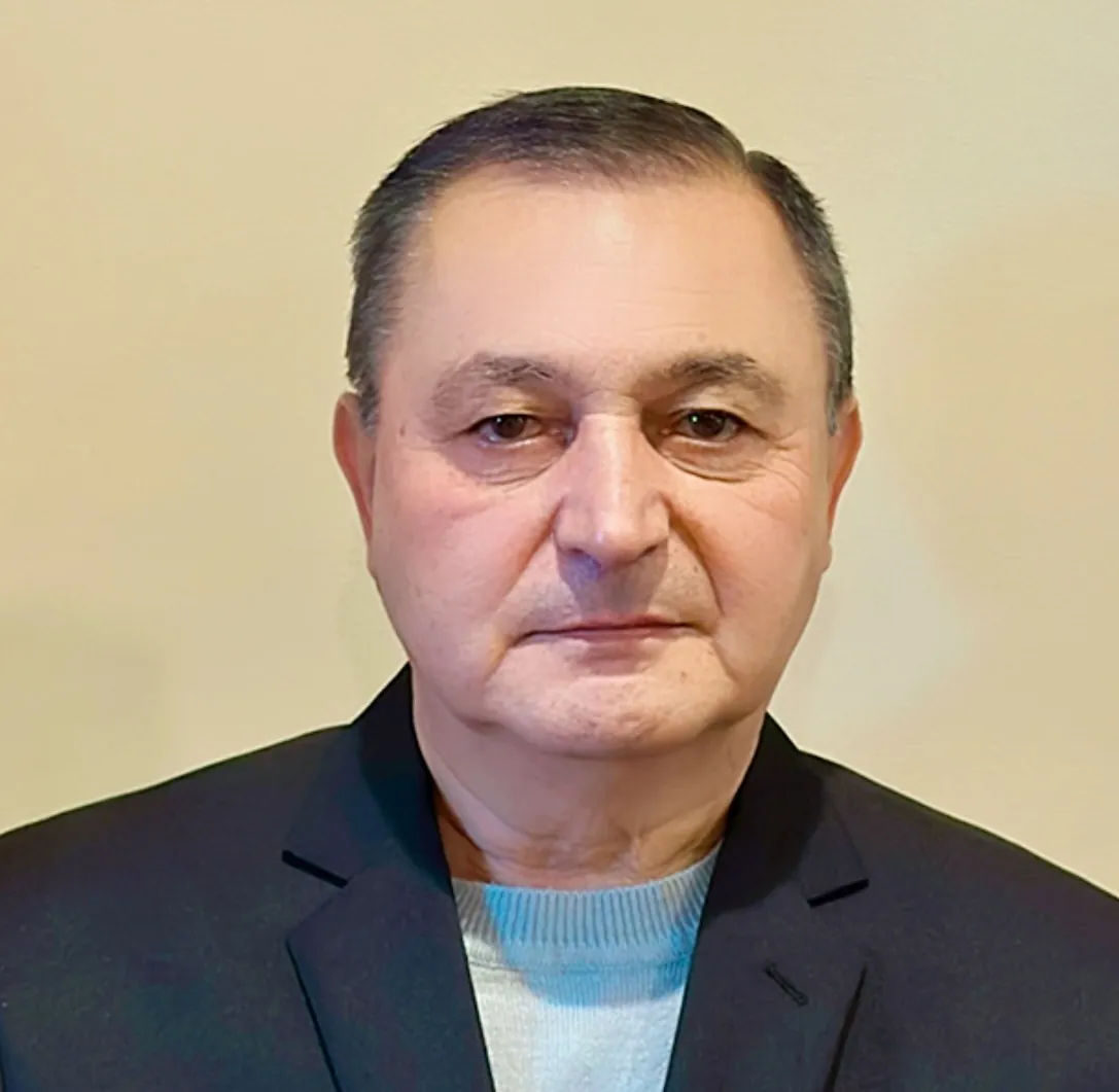 Artur Aslanyan headshot