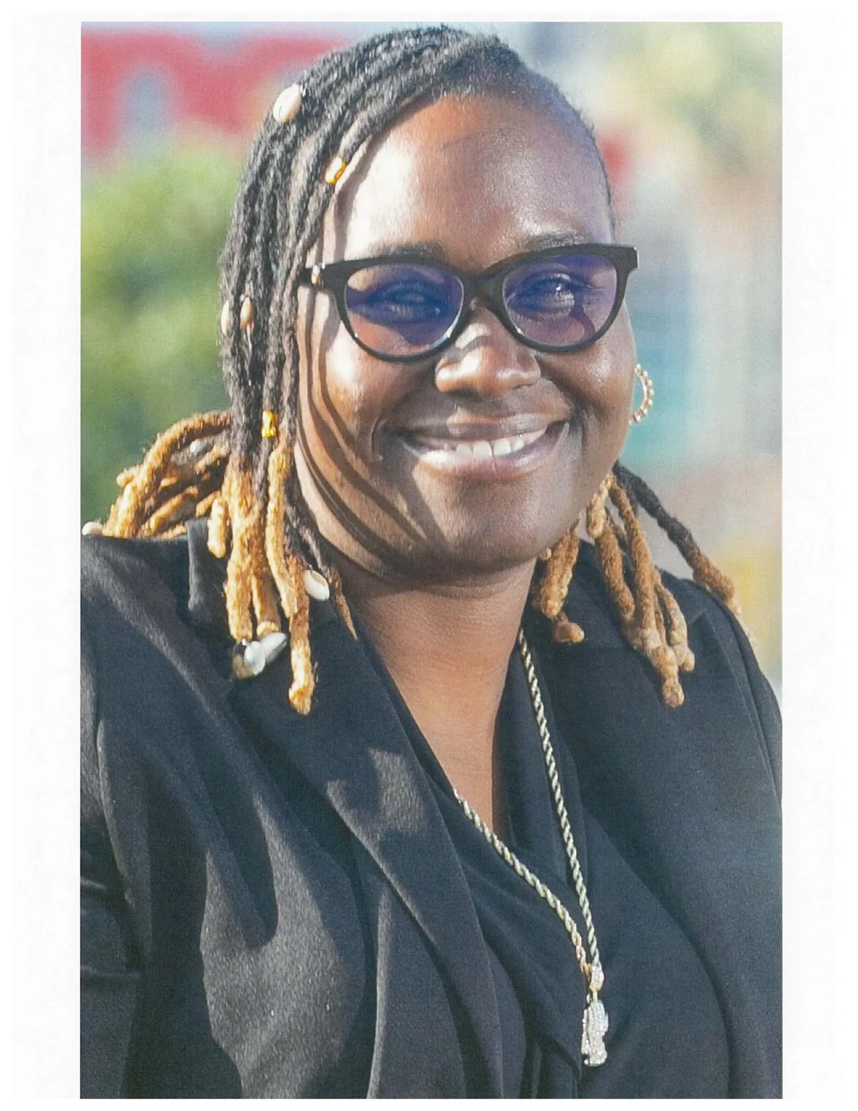 Linda Glover headshot