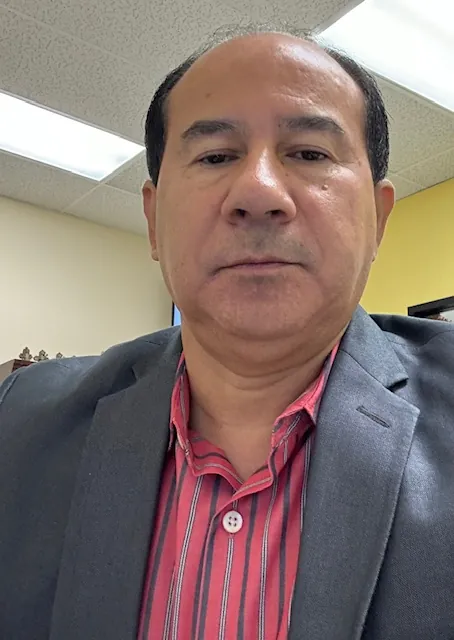Foto de CARLOS SALTOS VELEZ