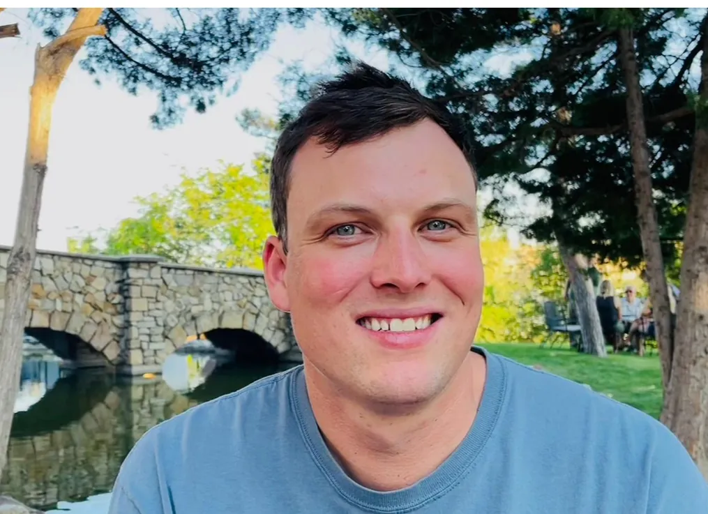 Erik Buchanan headshot