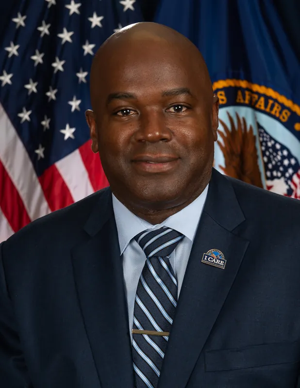 Marcus Brooks headshot