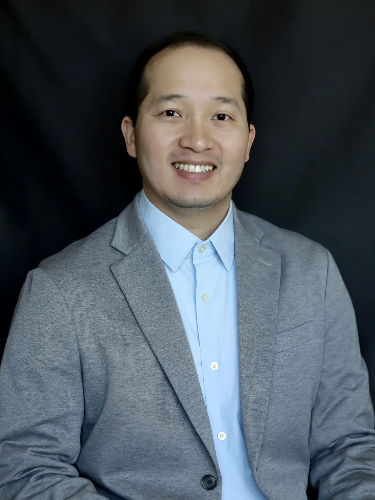 Robert Hang headshot