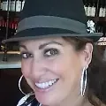 Foto de Arleen Reyes-SpanishSpkng notary Background screened