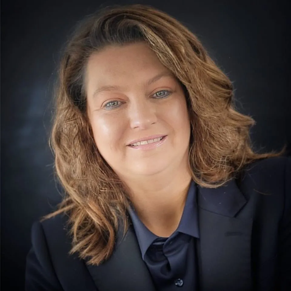 Tracy Fulk headshot