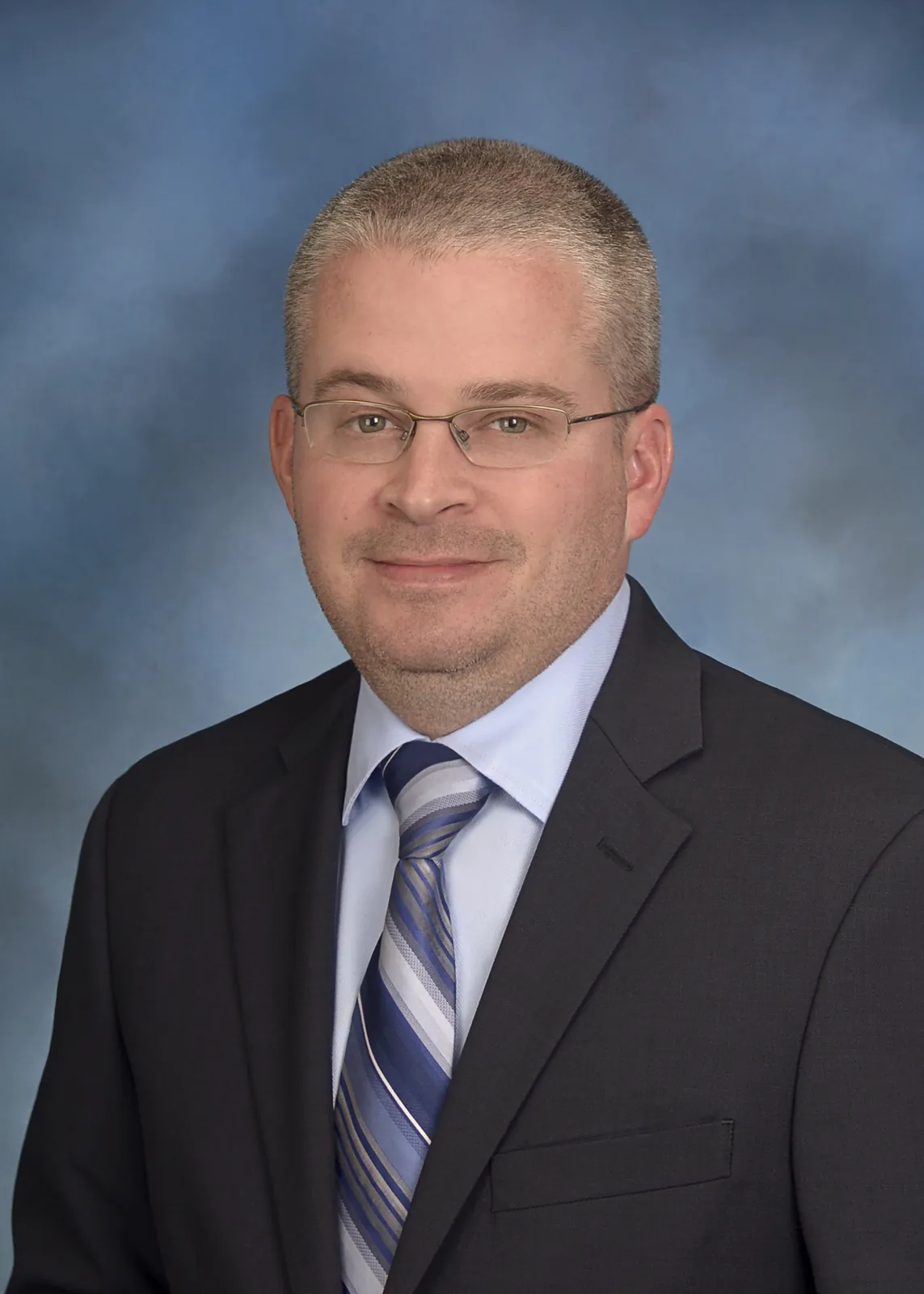 Steven Schrader headshot