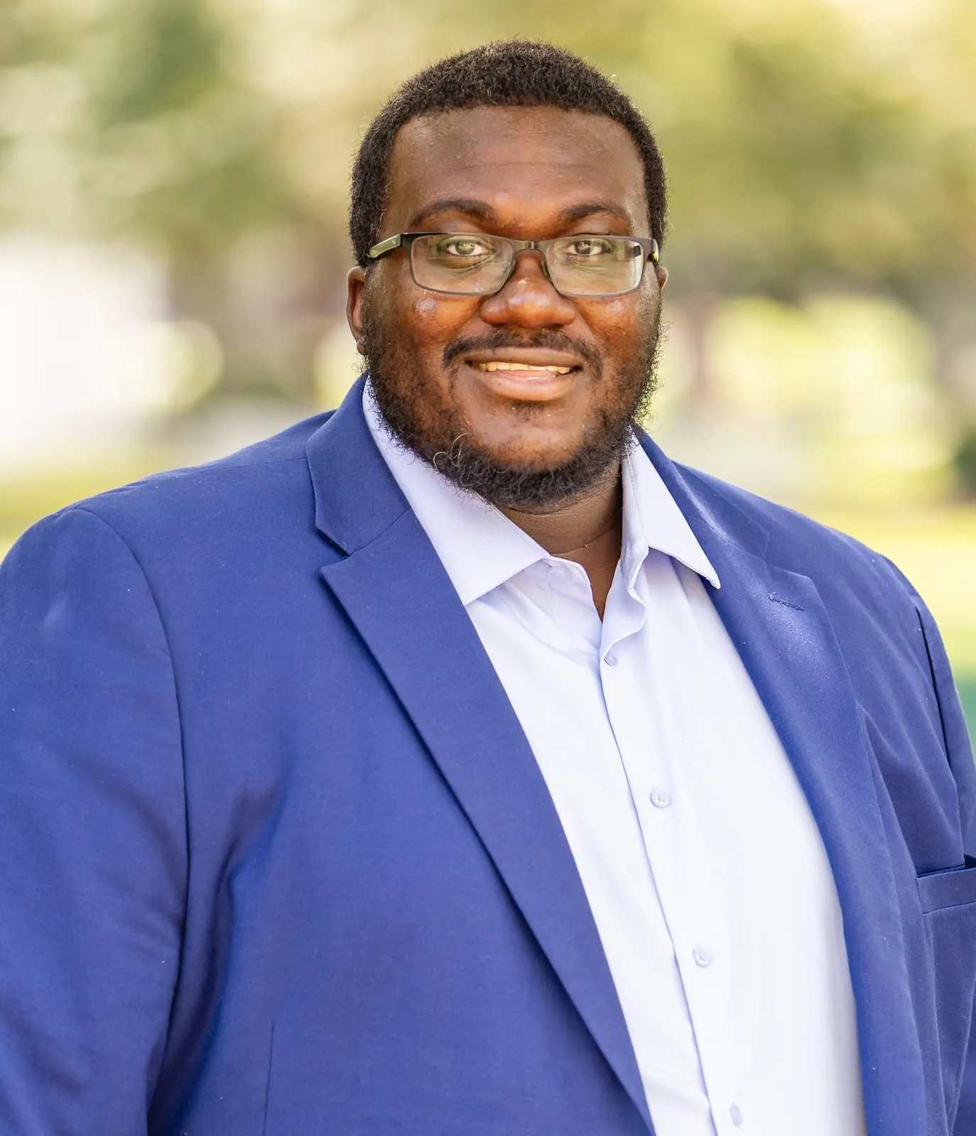 Antonio Woods headshot