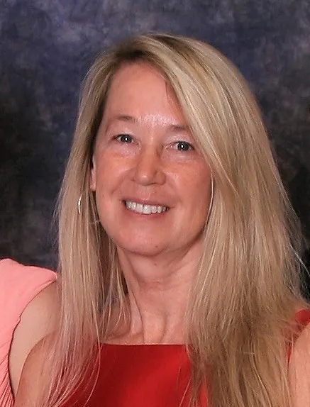 Renee Stoner headshot