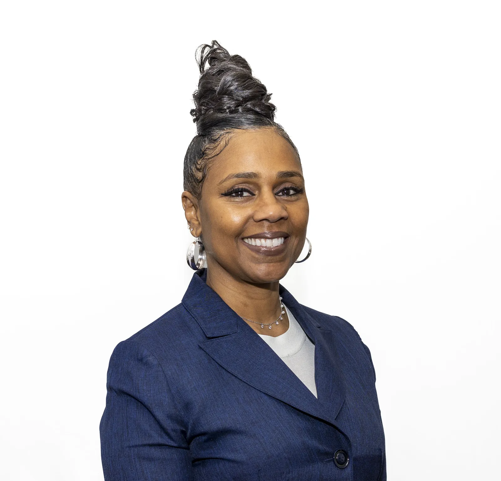 Tracy Holcombe headshot