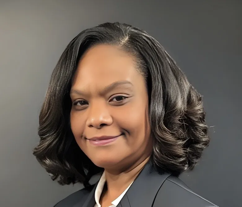 Alana Harris headshot