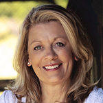Lori Lee headshot