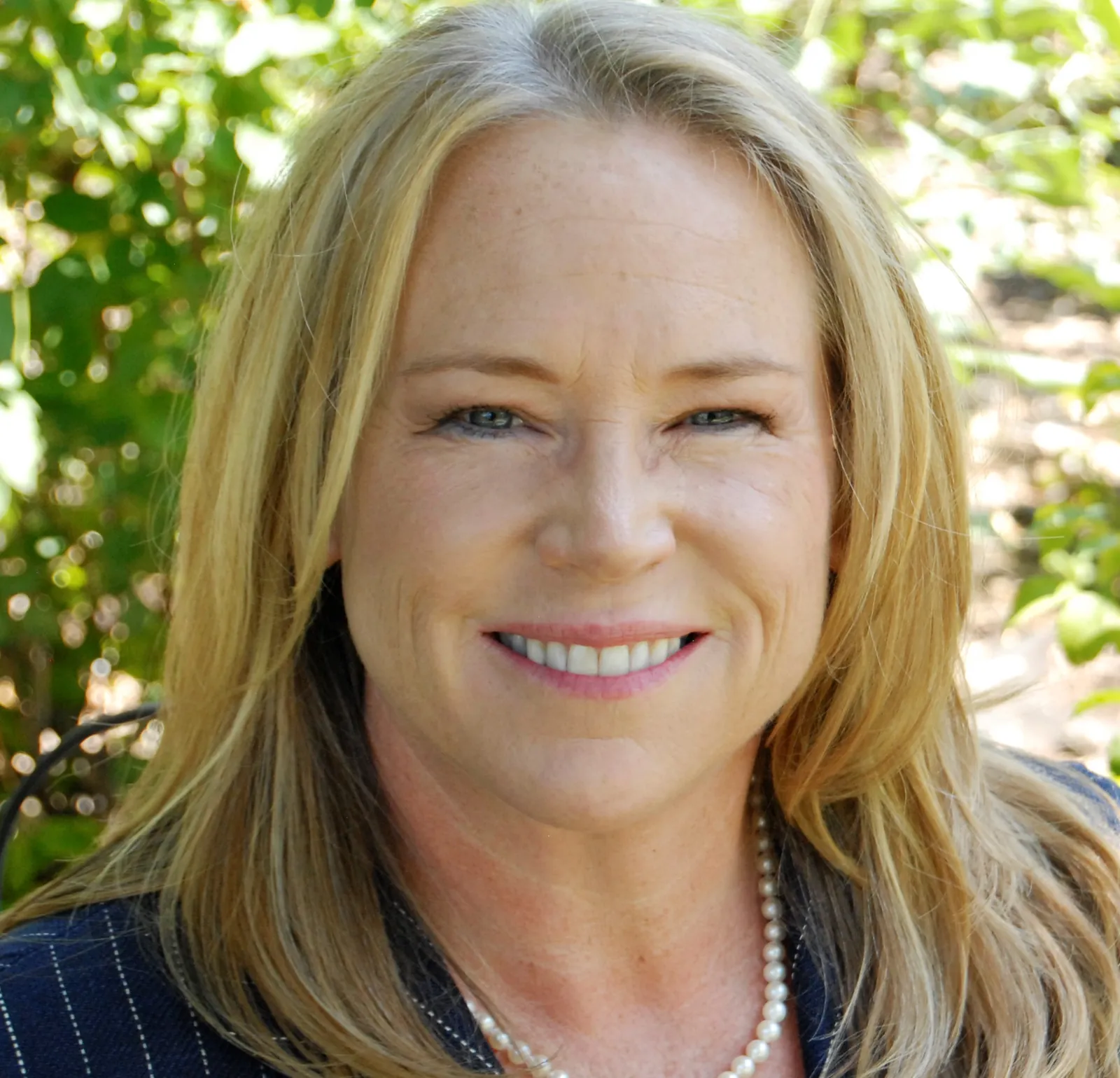 Tracy Gordon headshot
