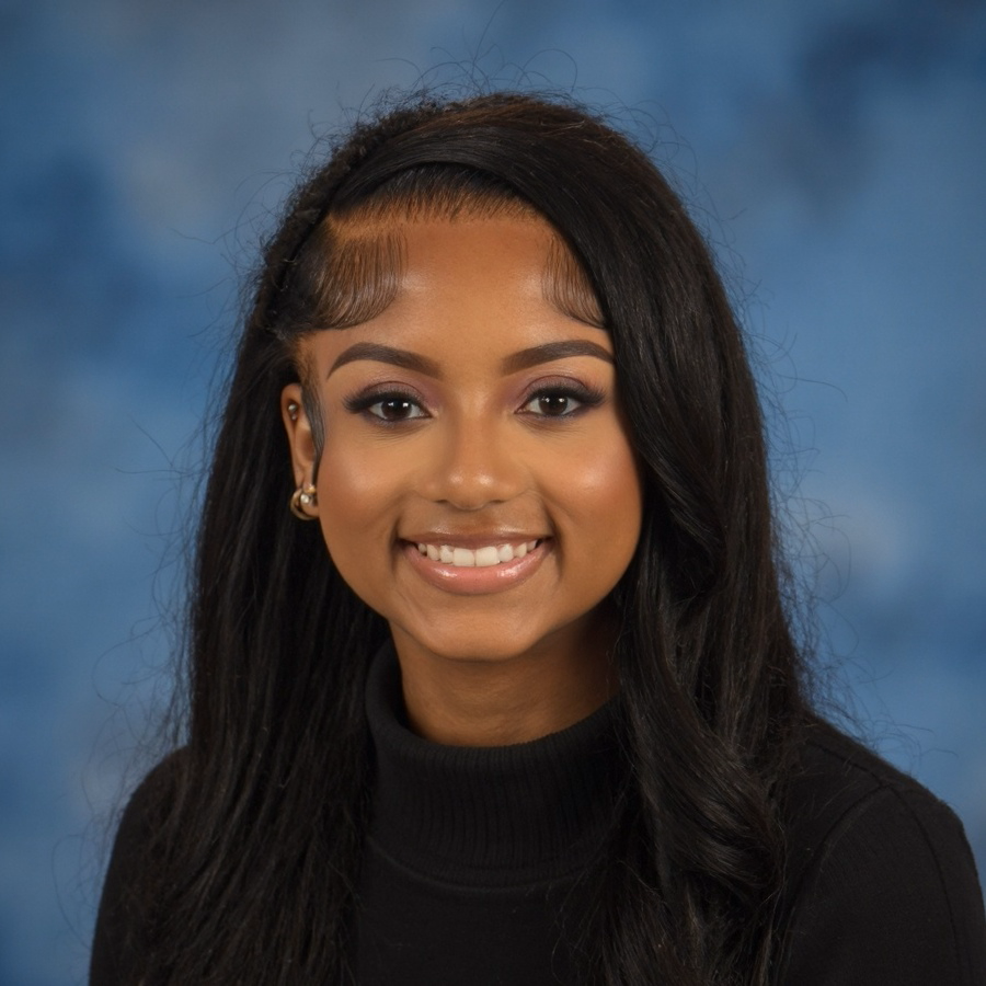 hannah winn headshot