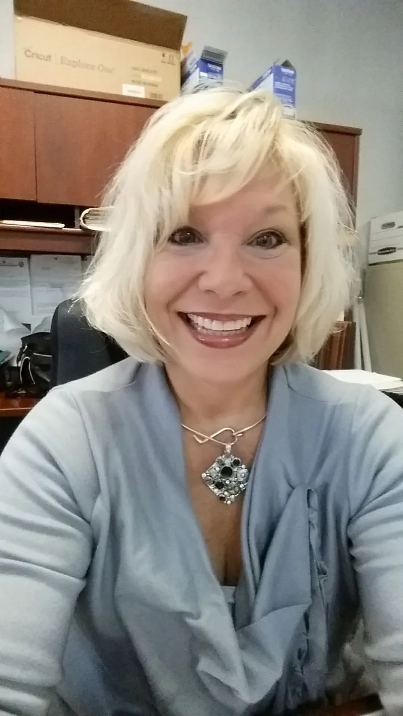Jeannette Wolfe headshot