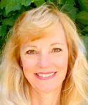 Cindy Mitchell headshot