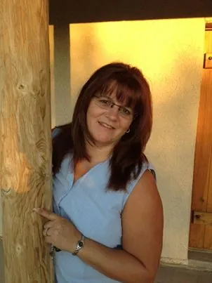 Vicki Sue DeMarsico headshot
