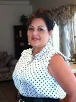 Anna Perez headshot