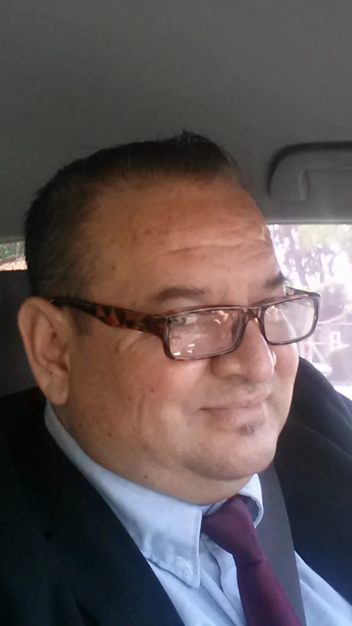 Joe Raygoza headshot