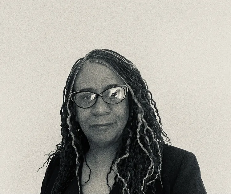 Donna Brown headshot