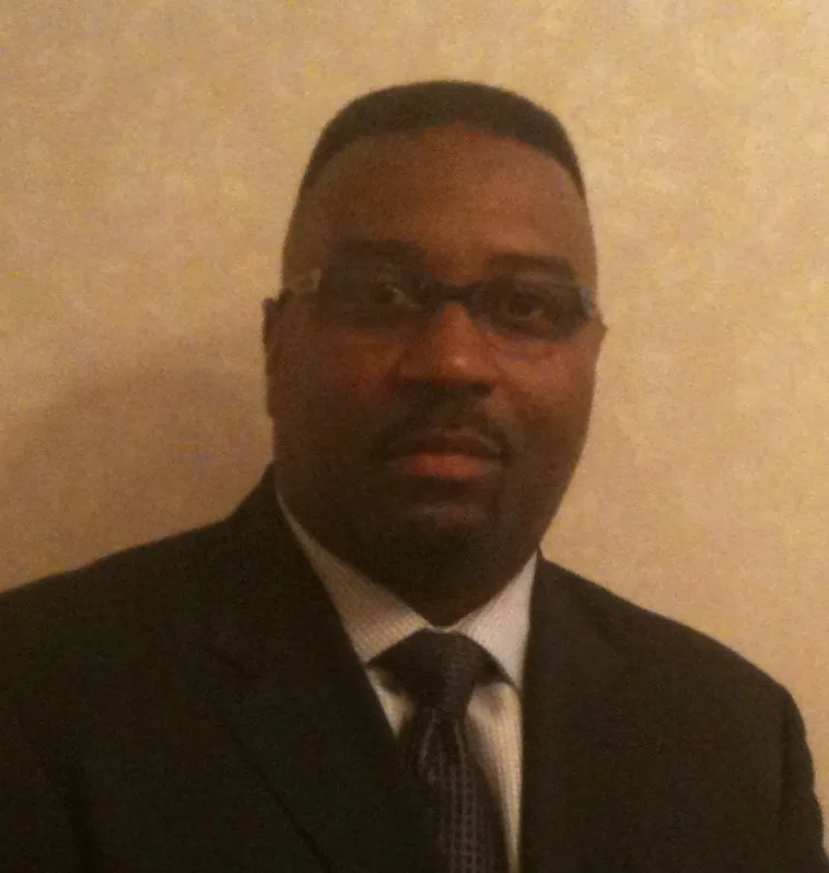Donnell Smith headshot