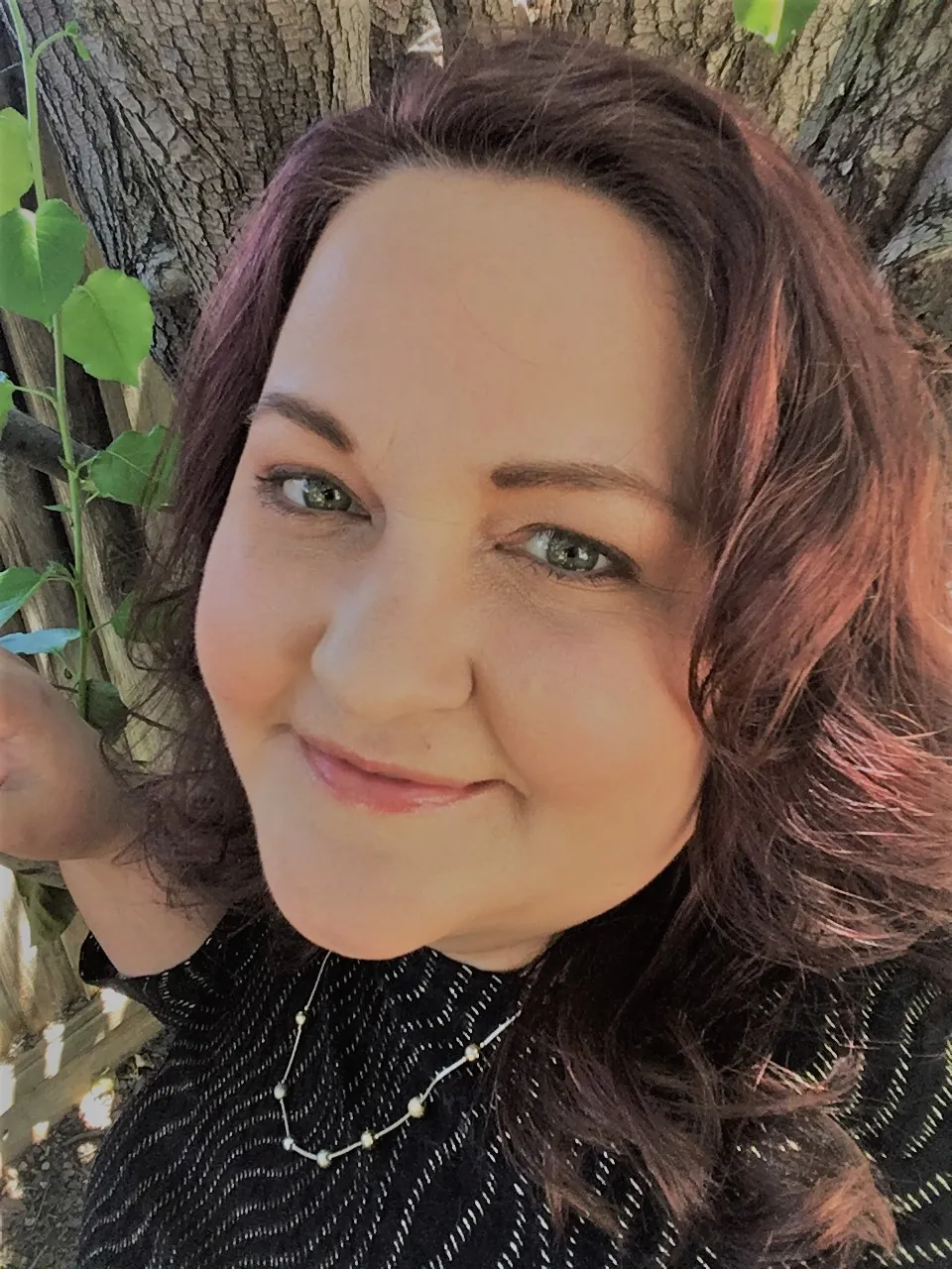 Julie Henderson headshot