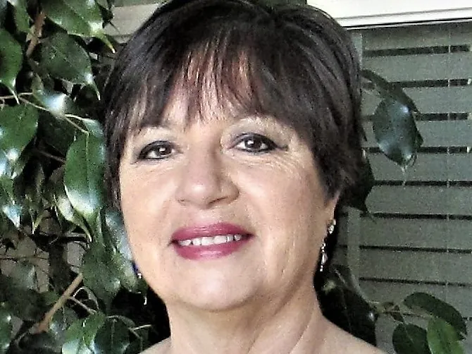 Carmen Anaya headshot