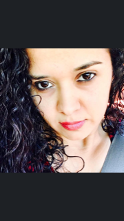 Rosalinda Meza Perez headshot