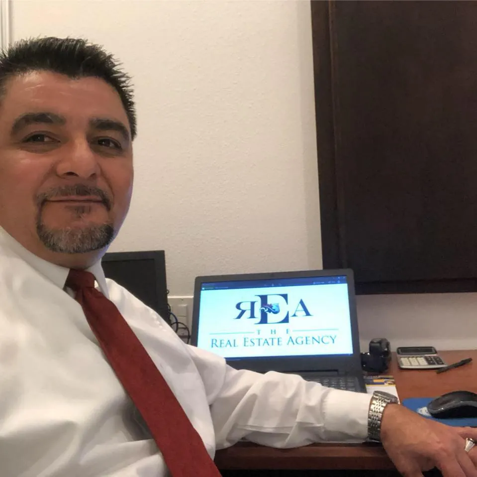 Foto de Rene A Castro Sr.