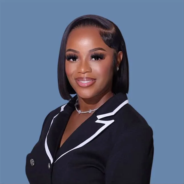 Shari Lacher Steele headshot
