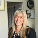 Karen Trost headshot