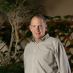 Robert J Starr headshot