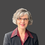 Leslie Strovas headshot