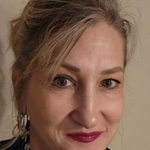 RENEE SAUNDERS headshot