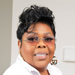 Shayla Davis headshot