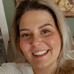 Daniella Dos Santos headshot