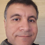 Moe Hamdan headshot